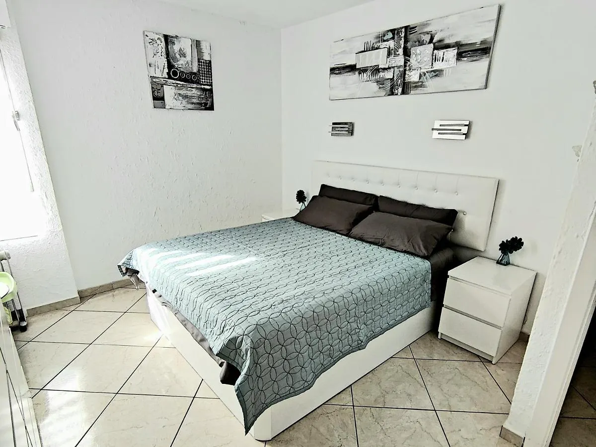 Minerva 1-Bedroom Close To The Beach Park Etc Benalmadena 0*,